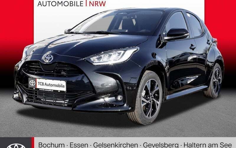 Schwarz Neu 2025 Toyota Yaris Hybrid Club Limousine | 25.479 € (Fairer Preis) - Bild 1/4