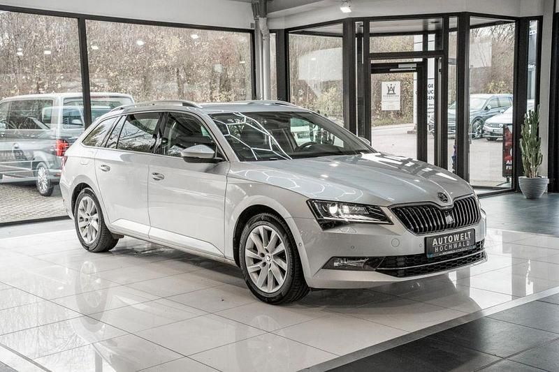 Gebraucht Skoda Superb 150 PS (110 kW) 2019 Silber Kombi