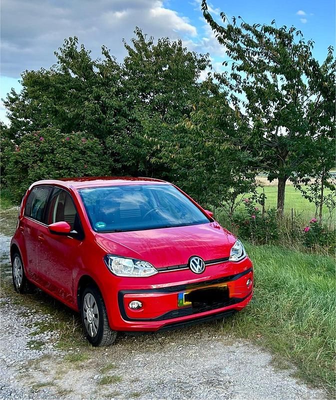 Rot Gebraucht 2019 VW up! Kleinwagen | 5.200 € (Superpreis) - Bild 1/3