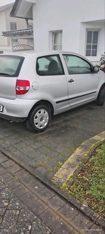 Silber Gebraucht 2006 VW Fox Kleinwagen | 1.000 € (Guter Preis) - Bild 1/4