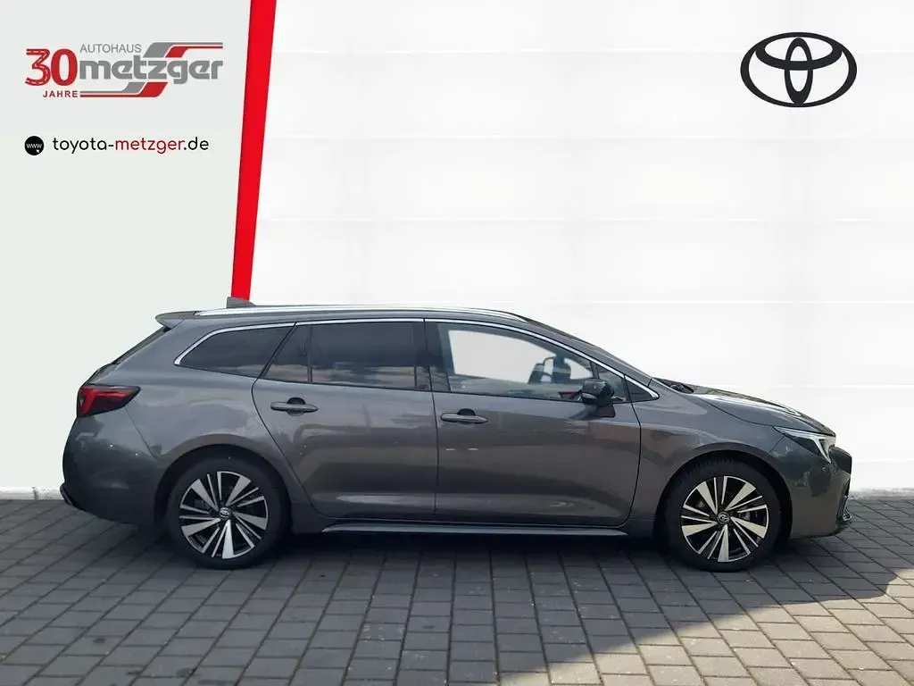 Gebraucht Toyota Corolla Basis 141 PS (103 kW) 2025 Grau Kombi