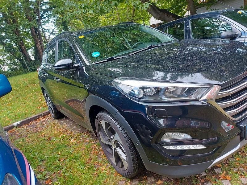 Gebraucht Hyundai Tucson Style 185 PS (136 kW) 2016 Schwarz SUV