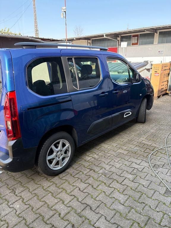 Gebraucht Citroën Berlingo Shine 131 PS (96 kW) 2020 Blau Van / Kleinbus