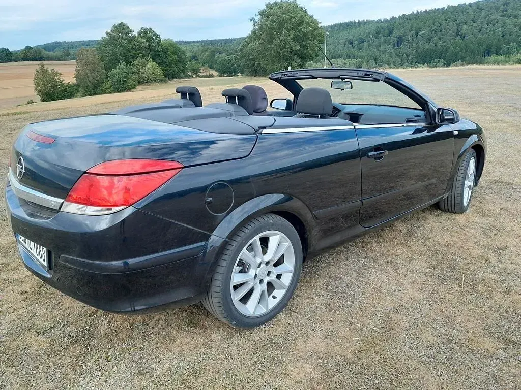Gebraucht Opel Astra Edition 140 PS (102 kW) 2006 Schwarz Cabrio