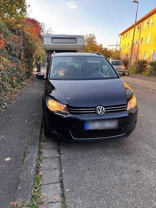 Schwarz Gebraucht 2010 VW Touran Comfortline Van / Kleinbus | 5.500 € (Fairer Preis) - Bild 1/4