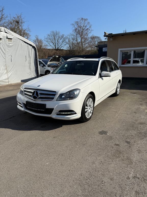 Weiß Gebraucht 2012 Mercedes C200 Kombi | 8.900 € (Fairer Preis) - Bild 1/4