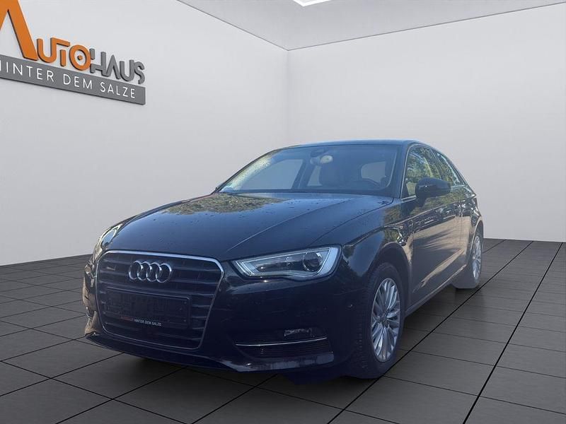 Schwarz Gebraucht 2014 Audi A3 Ambiente Limousine | 13.490 € (Superpreis) - Bild 1/4