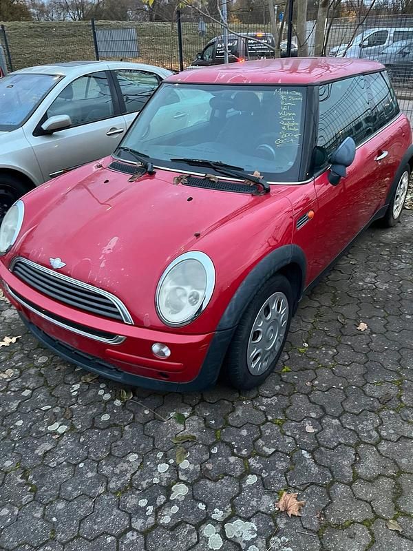 Rot Gebraucht 2003 Mini ONE Kleinwagen | 650 € (Guter Preis) - Bild 1/3