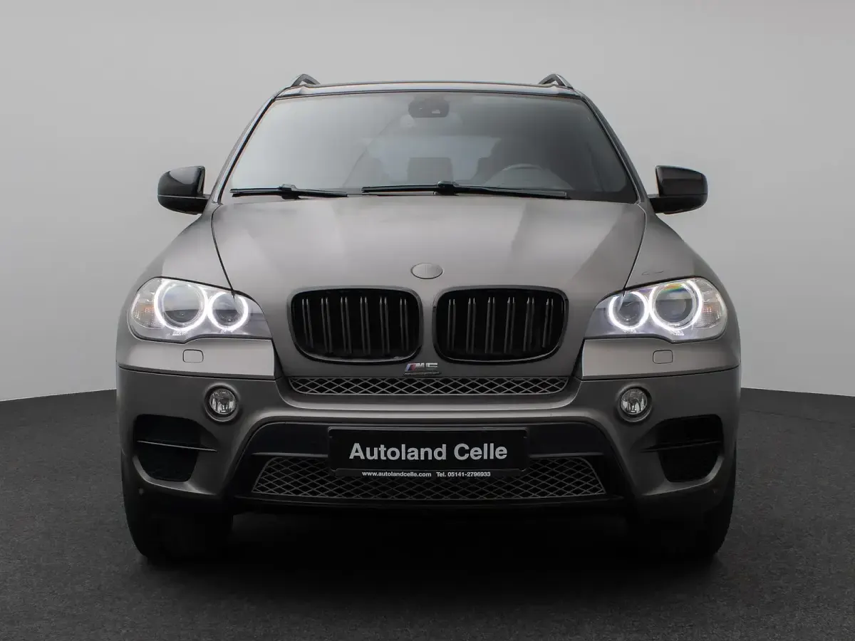 Gebraucht BMW X5 Sport Line 306 PS (225 kW) 2013 Saphirshwarz metallic475schwarz SUV