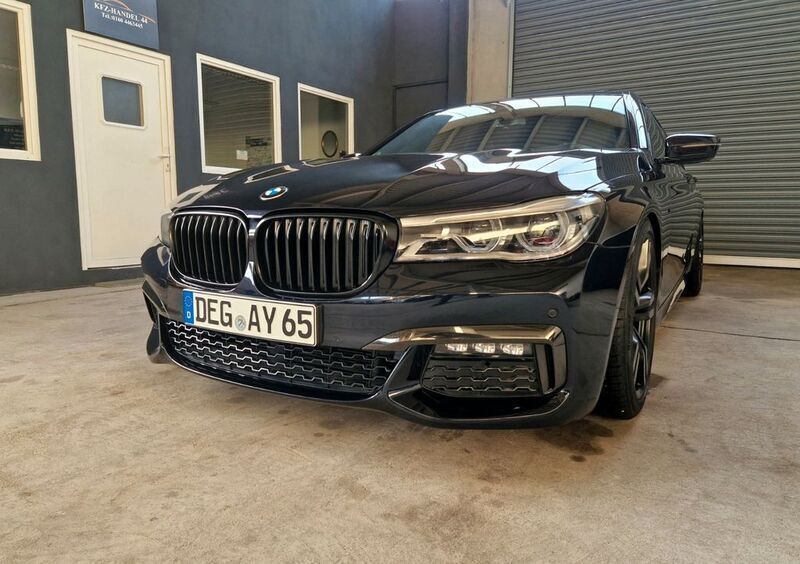 Schwarz Gebraucht 2018 BMW 730 M Sport Limousine | 44.500 € (Etwas zu teuer) - Bild 1/4