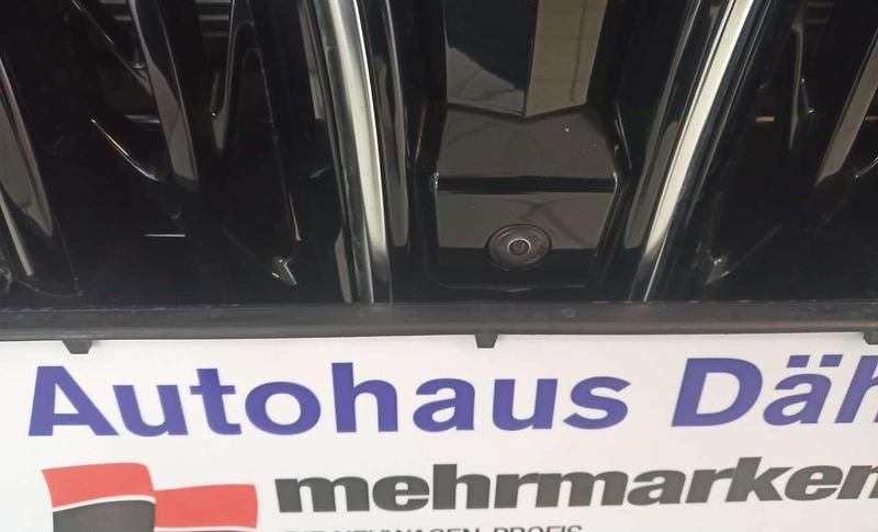 Neu Forthing Yacht/4 U-Tour 177 PS (130 kW) 2025 Schwarz Van / Kleinbus