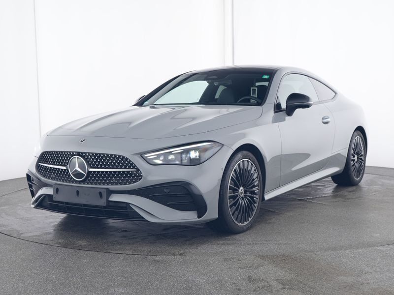 Grau Gebraucht 2024 Mercedes CLE220 AMG Line Premium Plus Coupé | 59.870 € (Etwas zu teuer) - Bild 1/4