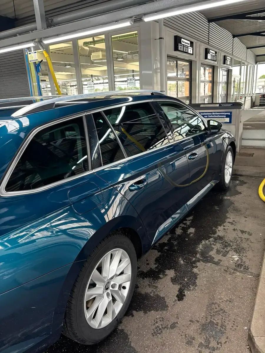 Gebraucht Skoda Superb Style 150 PS (110 kW) 2017 Blau Kombi