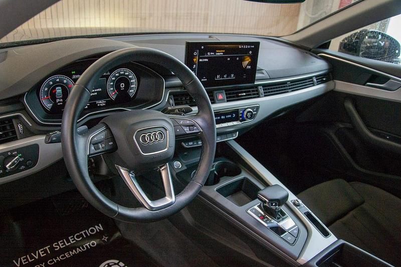 Gebraucht Audi A5 Sportback Advanced 204 PS (150 kW) 2023 Schwarz Kleinwagen