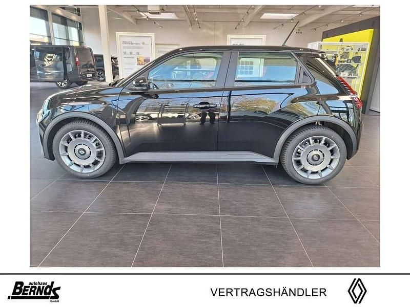 Nouă Renault 5 E-Tech Evolution 89 kW (122 CP) 2025 Negru Hatchback