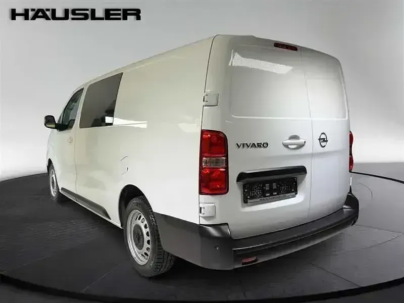Gebraucht Opel Vivaro-e Combi Edition 144 PS (105 kW) 2024 Lackierung weiss Van / Kleinbus