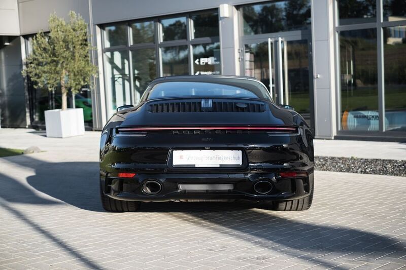Gebraucht Porsche 992 480 PS (353 kW) 2022 Tiefschwarzmetallic Cabrio
