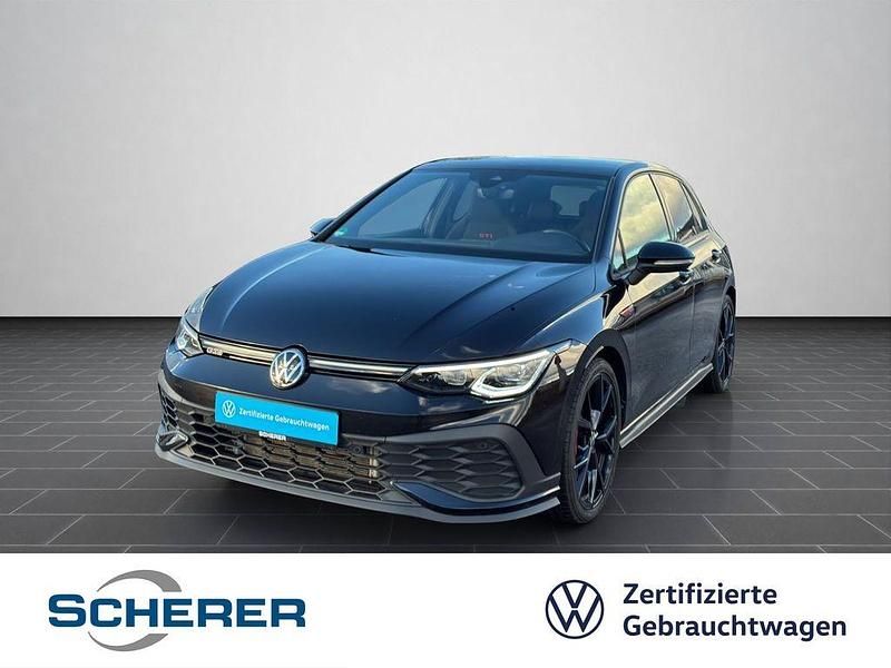 Deep black perleffekt (metallic) Gebraucht 2023 VW Golf VIII GTI Limousine | 35.900 € (Fairer Preis) - Bild 1/4