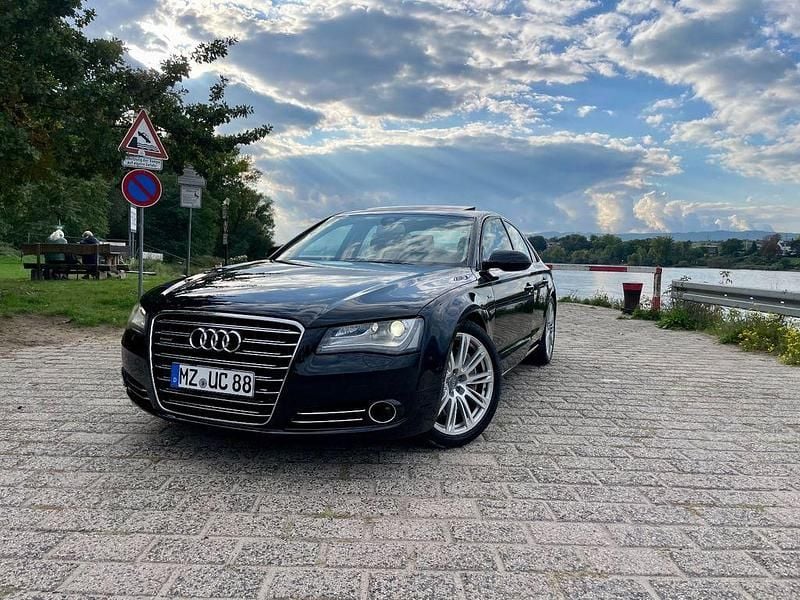 Schwarz Gebraucht 2010 Audi A8 Ambiente Limousine | 14.000 € (Superpreis) - Bild 1/4