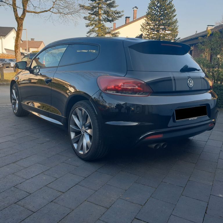 Gebraucht VW Scirocco 140 PS (102 kW) 2013 Schwarz Coupé