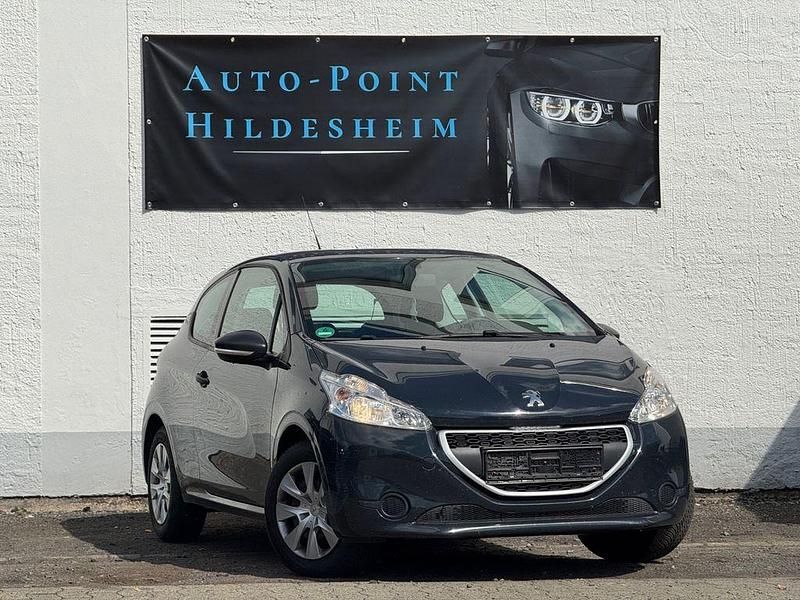 Gebraucht Peugeot 208 Access 68 PS (50 kW) 2015 Kleinwagen