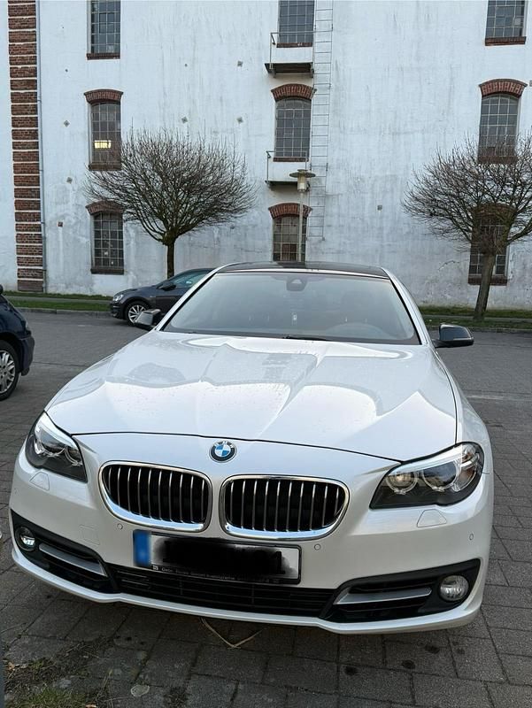 Gebraucht BMW 520 184 PS (135 kW) 2013 Weiß Limousine