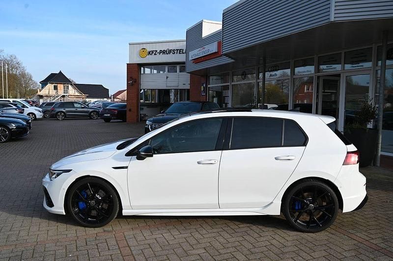 Gebraucht VW Golf VIII Sport 320 PS (235 kW) 2023 Weiß Limousine