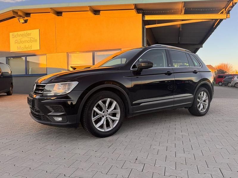 Schwarz Gebraucht 2018 VW Tiguan Sound SUV | 10.999 € (Fairer Preis) - Bild 1/4