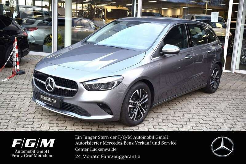 Grau Gebraucht 2023 Mercedes B250 Progressive Van / Kleinbus | 34.570 € (Superpreis) - Bild 1/4