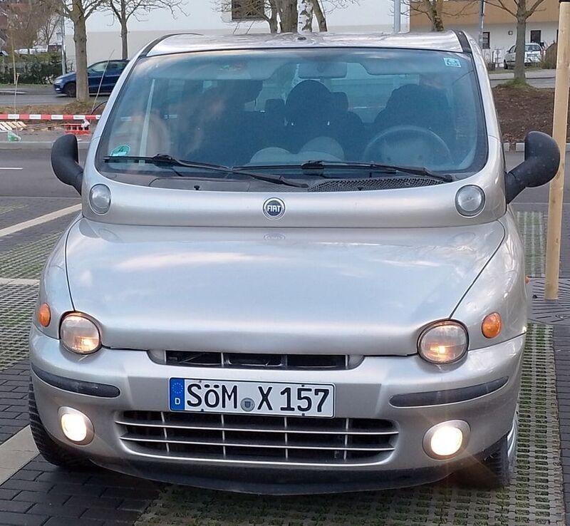Silber Gebraucht 2003 Fiat Multipla Van / Kleinbus | 3.600 € - Bild 1/4