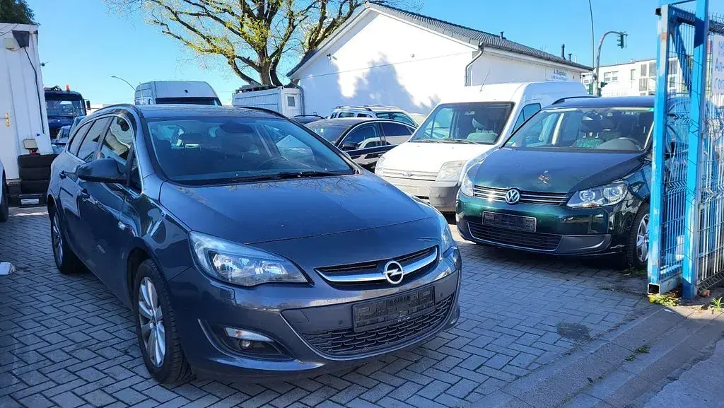 Second-hand Opel Astra 110 CP (80 kW) 2015 Gri Berlinǎ