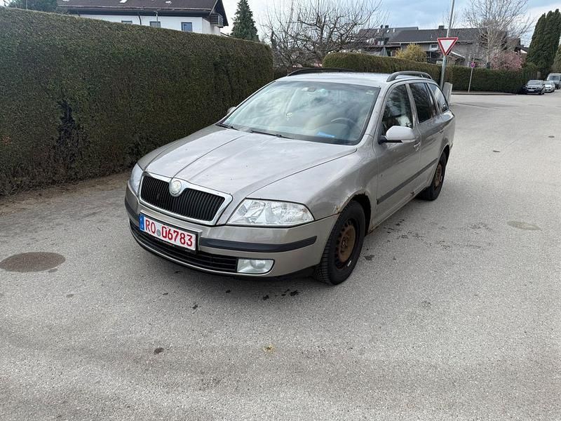 Gebraucht Skoda Octavia Elegance 140 PS (102 kW) 2008 Beige Kombi