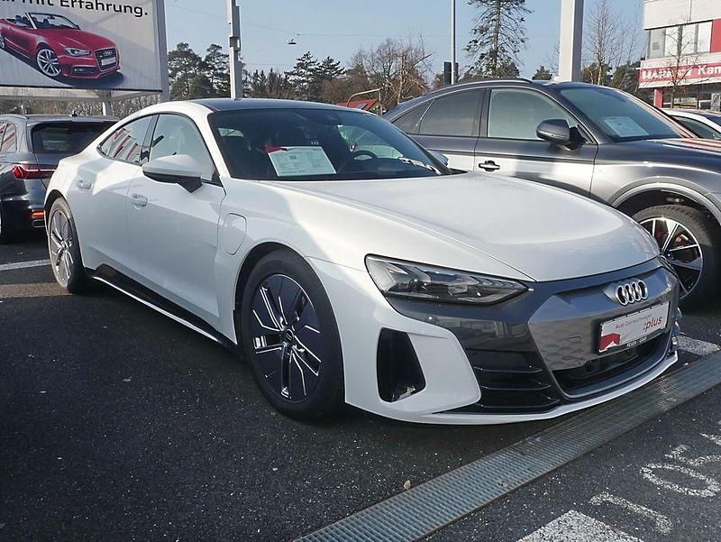 Gebraucht Audi e-tron GT quattro Comfort 350 kW (476 PS) 2023 Ibisweiß Limousine