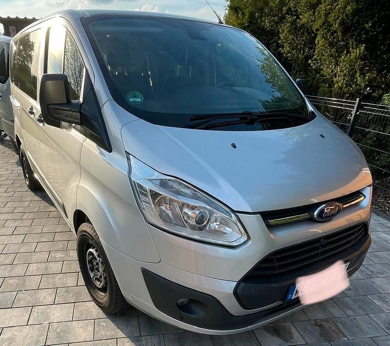 Gebraucht Ford Transit 128 PS (94 kW) 2014 Silber Van / Kleinbus