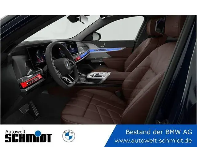 Gebraucht BMW 740 Comfort Edition 299 PS (219 kW) 2025 Bmw individual dravitgrau Limousine