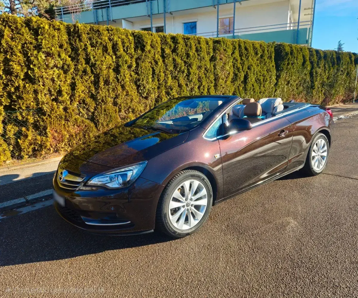 Gebraucht Opel Cascada 170 PS (125 kW) 2016 Braun Cabrio