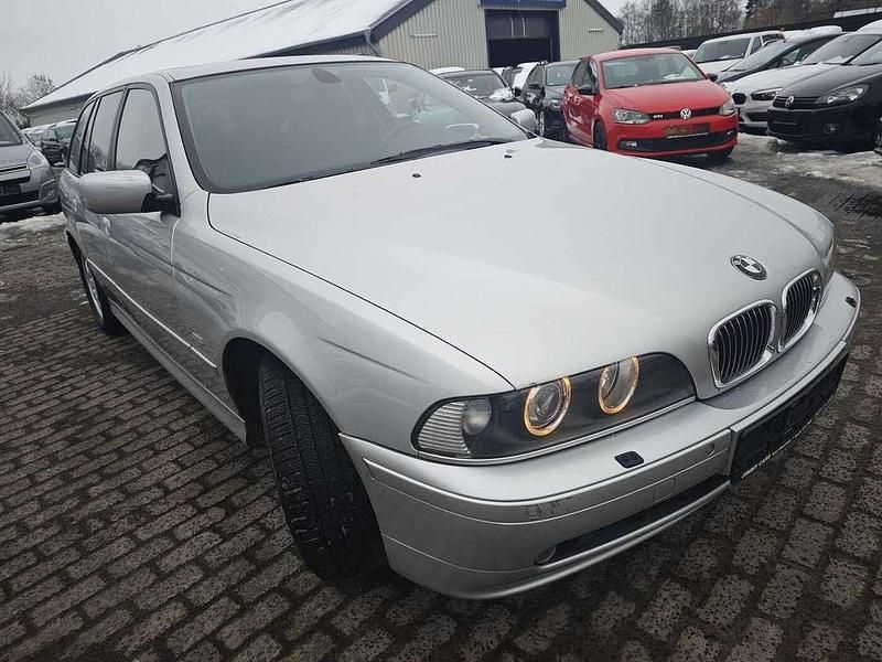 Second-hand BMW 520 170 CP (125 kW) 2003 Argintiu Break