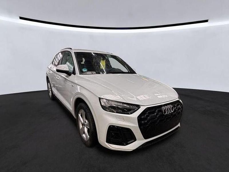 Gebraucht Audi Q5 S-Line 265 PS (194 kW) 2022 Gletscherweiß metallic SUV