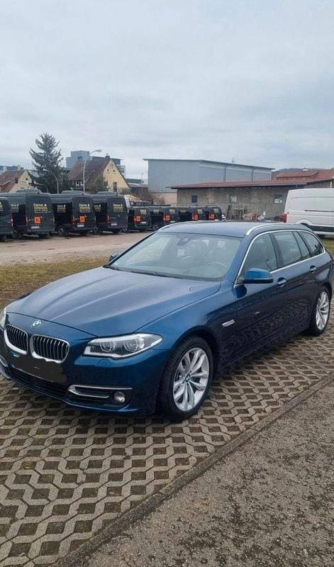 Gebraucht BMW 530 Luxury Line 258 PS (189 kW) 2016 Blau Kombi