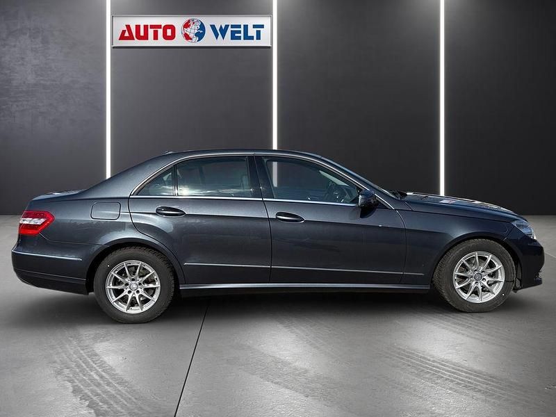 Second-hand Mercedes E200 184 CP (135 kW) 2013 Gri Berlinǎ