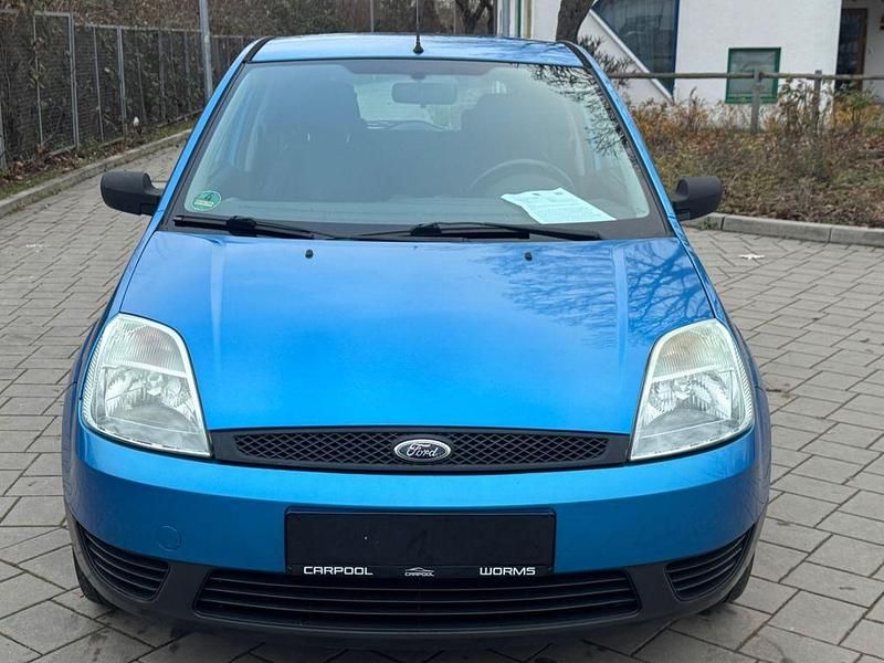 Gebraucht Ford Fiesta Ambiente 60 PS (44 kW) 2004 Blau Limousine