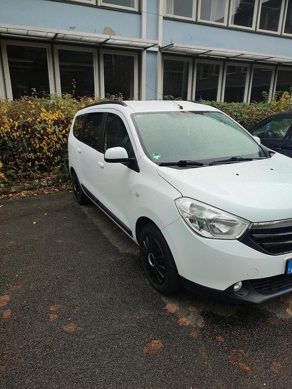 Gebraucht Dacia Lodgy 84 PS (61 kW) 2012 Weiß Van / Kleinbus