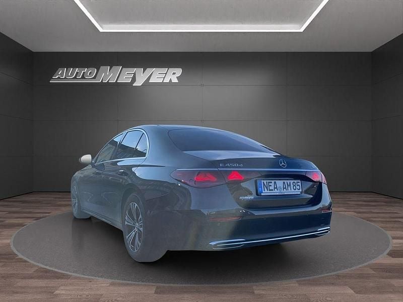 Gebraucht Mercedes E450 Avantgarde 367 PS (269 kW) 2026 Grau Limousine
