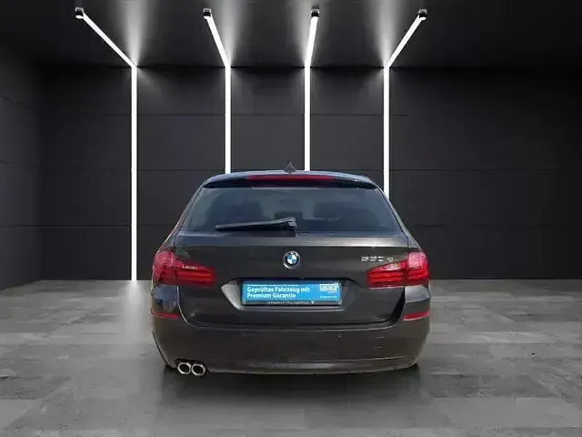 Gebraucht BMW 530 Performance 258 PS (189 kW) 2014 Andere Kombi