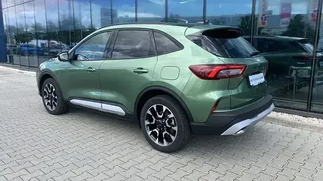 Gebraucht Ford Kuga Active X 242 PS (177 kW) 2025 Grün SUV