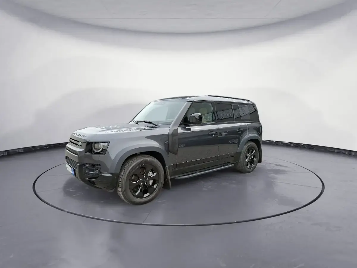 Gebraucht Land Rover Defender HSE Dynamic 300 PS (220 kW) 2024 Grau SUV