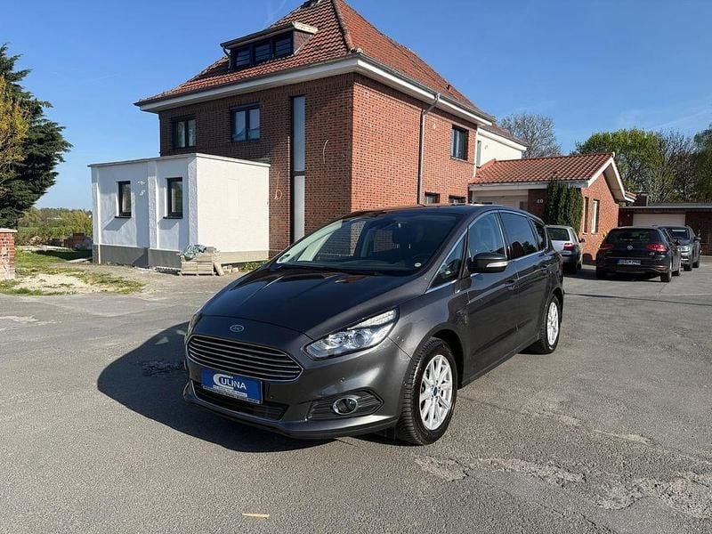 Occasion Ford S-MAX Titanium 160 ch (117 kW) 2017 Gris Monospace