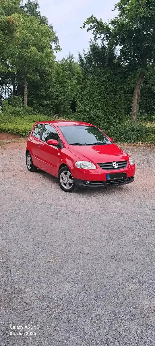 Second-hand VW Fox 54 CP (39 kW) 2011 Roșu Hatchback