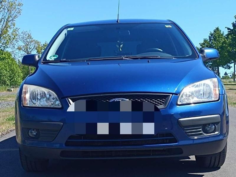 Blau Gebraucht 2009 Ford Focus Style Limousine | 3.500 € (Etwas zu teuer) - Bild 1/4