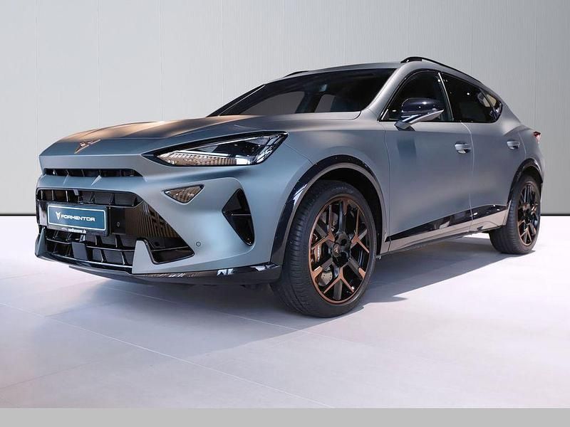Grau Gebraucht 2025 Cupra Formentor VZ SUV | 51.990 € - Bild 1/4